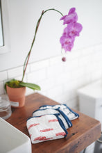 Load image into Gallery viewer, Fire Truck Washcloth Set of 3
